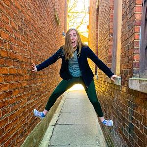 Meet your Posher, Olivia